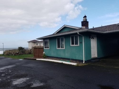 Silver Surf Motel - image 34