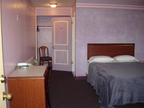 Bali Hai Motel - image 2