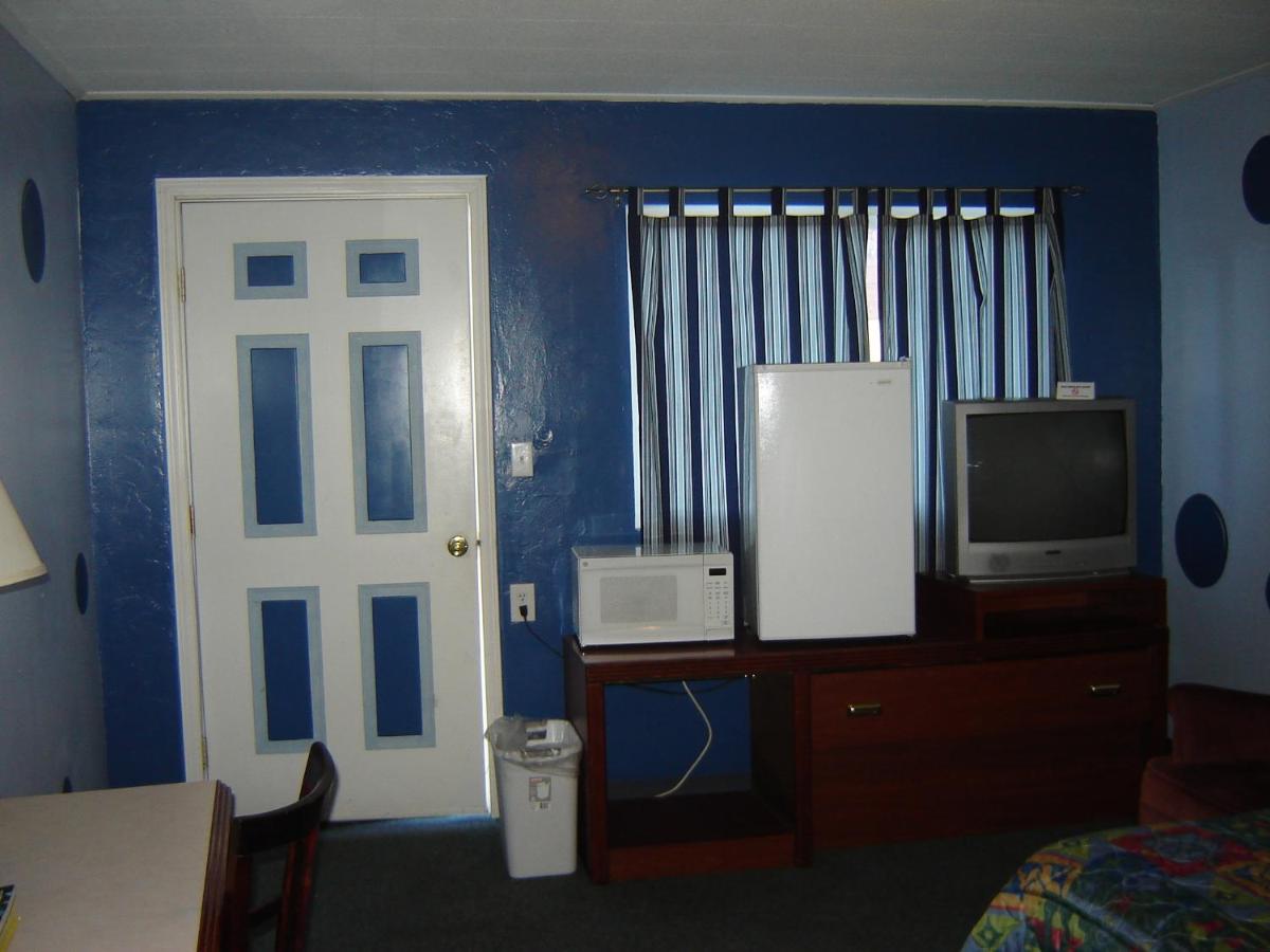 Bali Hai Motel - image 6