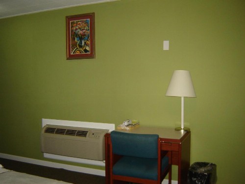 Bali Hai Motel - image 7