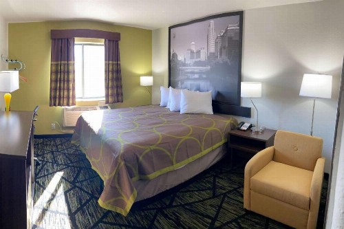 Super 8 by Wyndham York NE - image 15