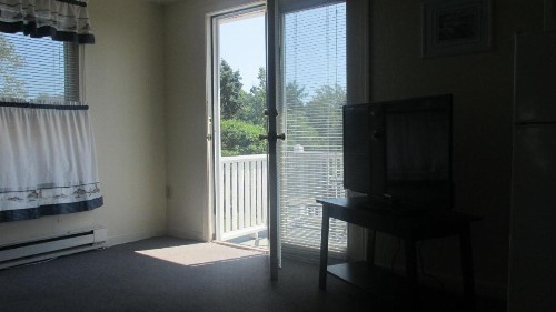 Lynwood Inn - image 11