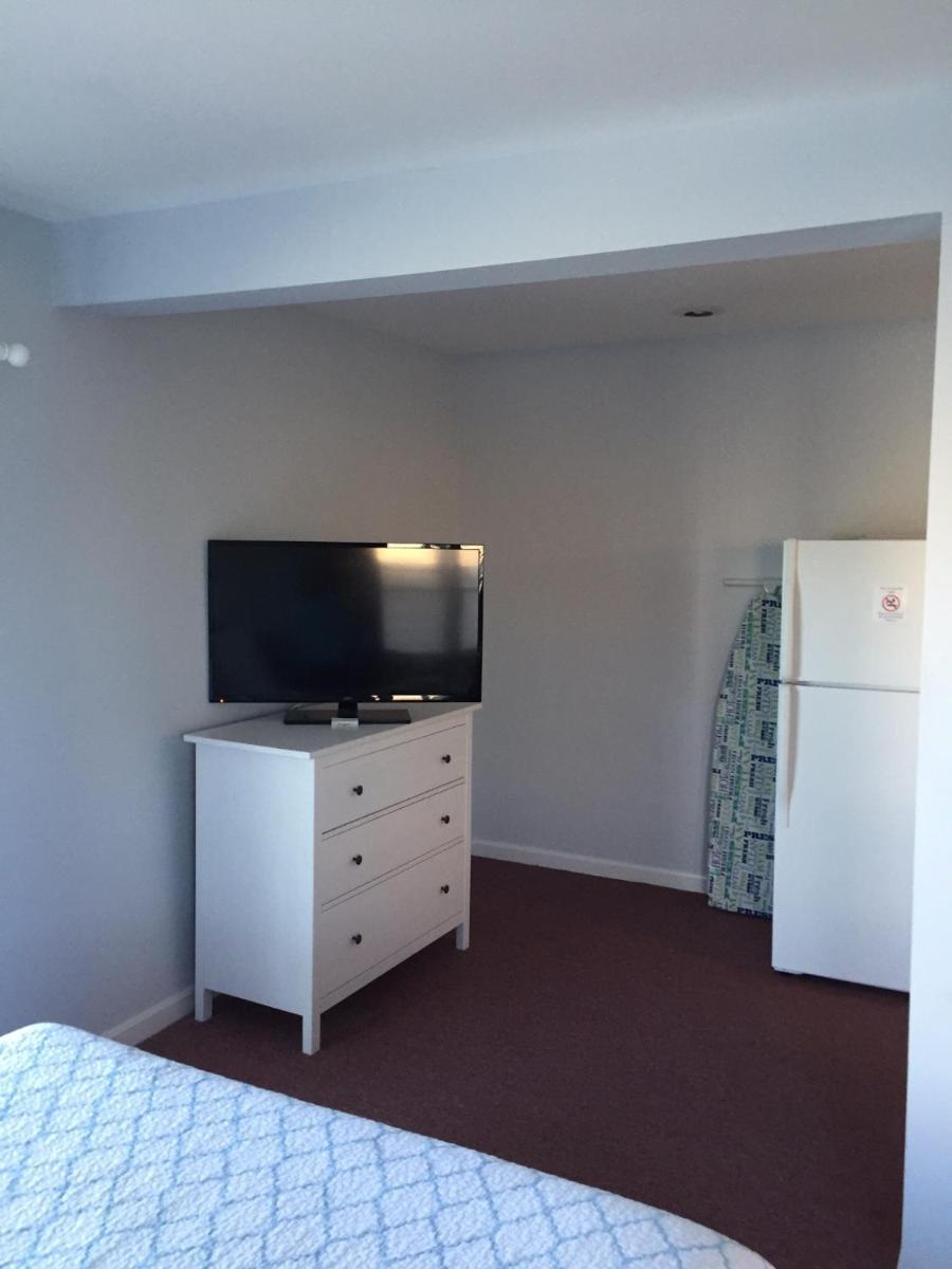 Lynwood Inn - image 2