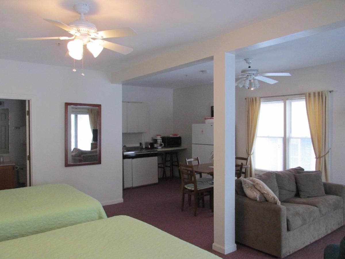 Lynwood Inn - image 5