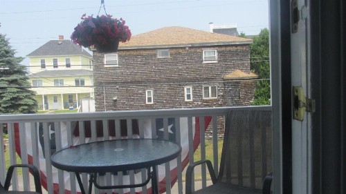 Lynwood Inn - image 7