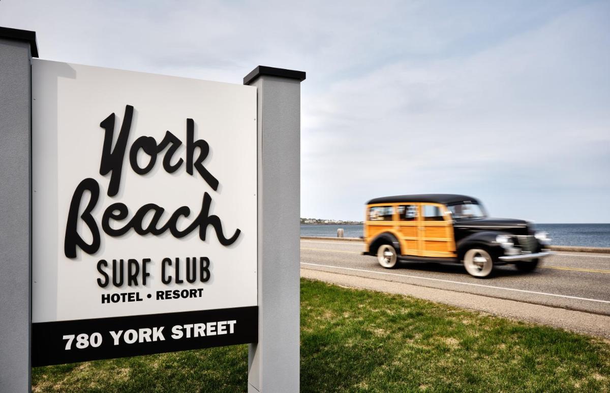 York Harbor Motel and Cottages - image 6