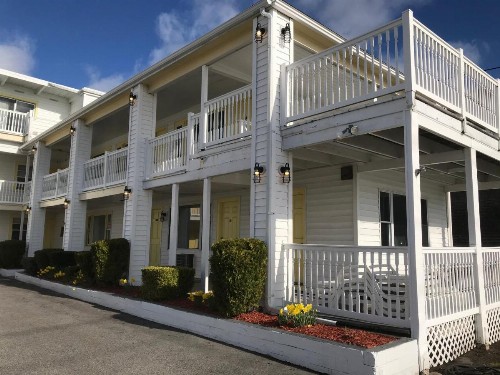 Sunrise Motel - image 5