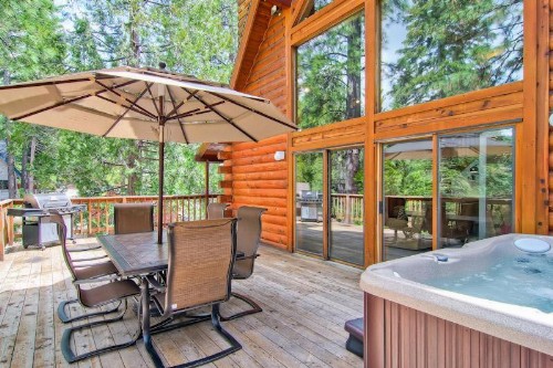 Yosemite's Scenic Wonders - 6BR/4BA Tri-Level Home - image 15
