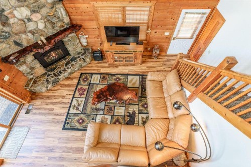 Yosemite's Scenic Wonders - 6BR/4BA Tri-Level Home - image 17