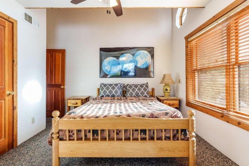 Yosemite's Scenic Wonders - 6BR/4BA Tri-Level Home - image 28