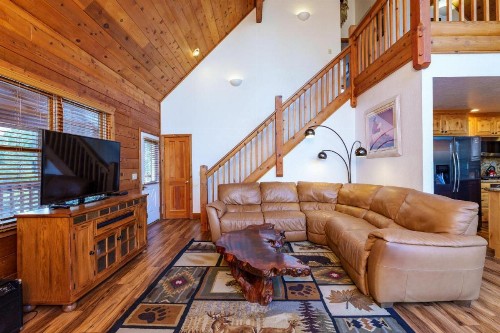 Yosemite's Scenic Wonders - 6BR/4BA Tri-Level Home - image 7