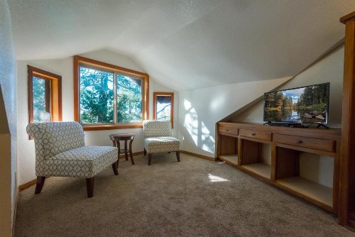 Four Seasons - 3BR/4BA Holiday Home - image 12