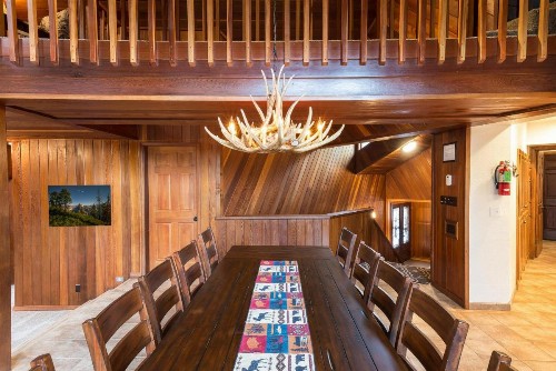 Four Seasons - 3BR/4BA Holiday Home - image 2
