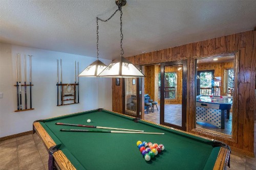 Four Seasons - 3BR/4BA Holiday Home - image 30