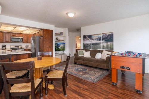 Yosemite Summit & Little Summit - 5BR/3BA Vacation Home - image 22