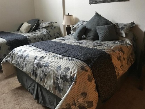 Yosemite Condominium - image 7