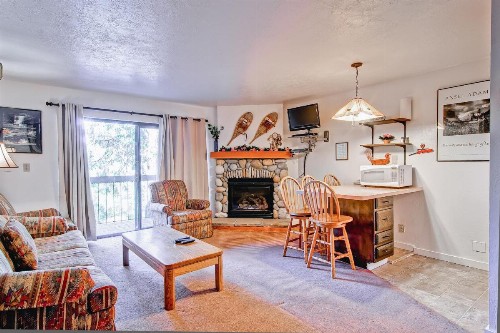 Yosemite Large Loft Condominiums - 1BR/1BA - image 2