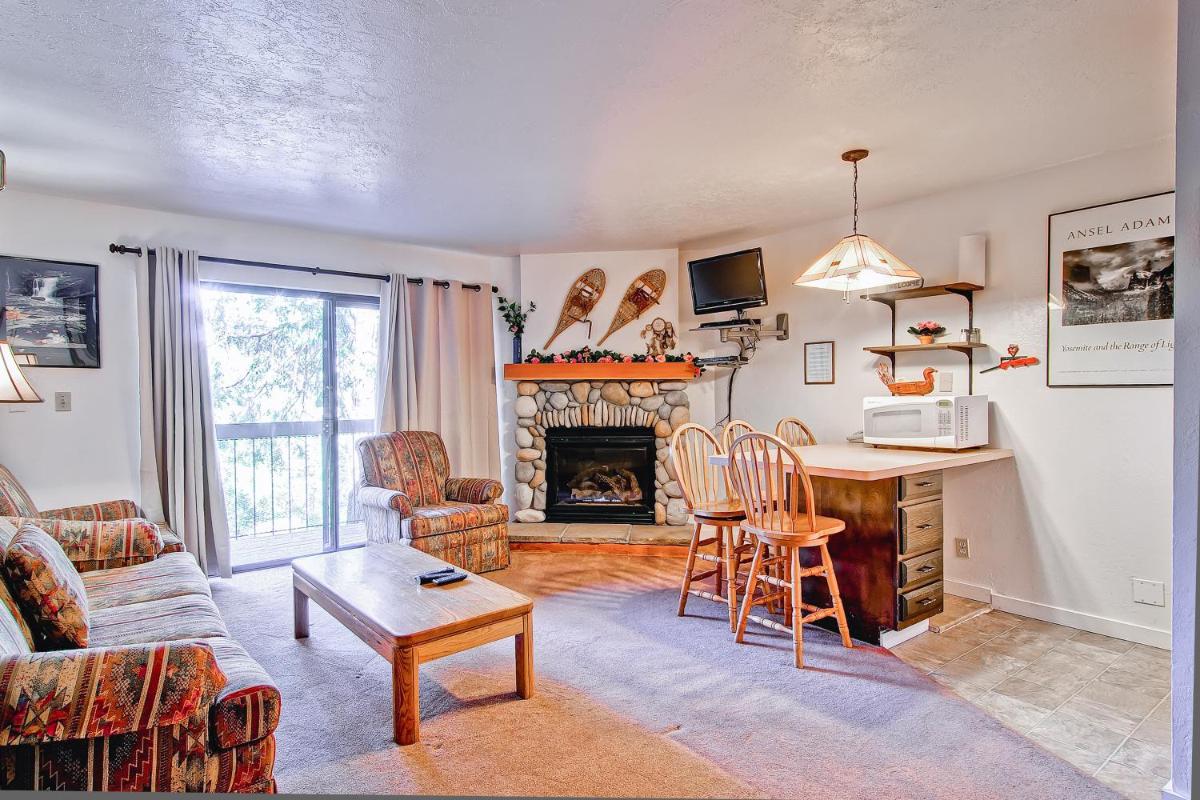 Yosemite Large Loft Condominiums - 1BR/1BA - image 2