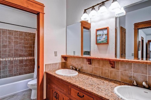Ahwahnichi Lodge - 3BR/2.5BA - image 13
