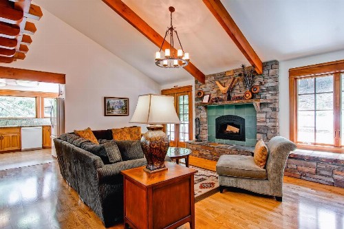 Ahwahnichi Lodge - 3BR/2.5BA - image 2