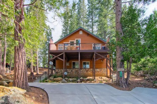 Holiday homes in Yosemite Village California