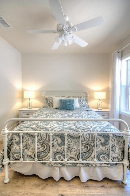 Craftsman Cottage - image 23