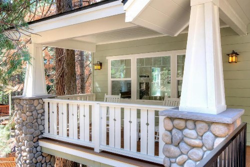 Craftsman Cottage - image 28