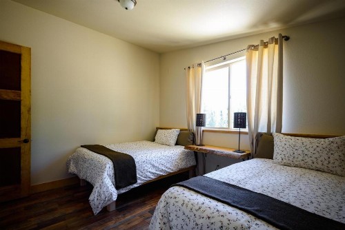 Alpenglow 2 - 2BR/2BA Holiday Home - image 6