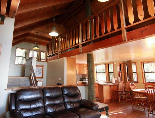 Tree House Lodge - image 5