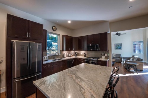 Boulder Ridge - 3BR/2BA Holiday Home - image 10