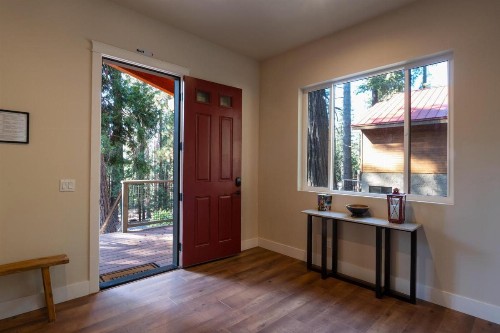 Boulder Ridge - 3BR/2BA Holiday Home - image 4
