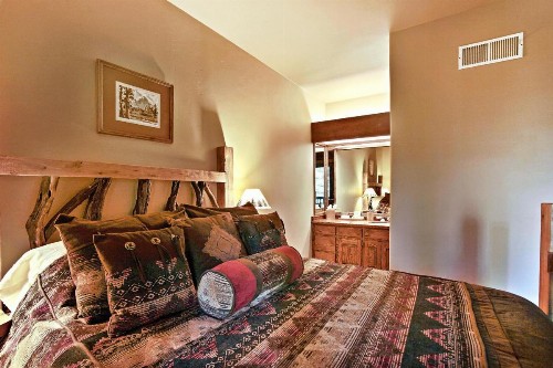 Little Ahwahnee Inn Holiday Home - 2BR/2.5BA - image 21