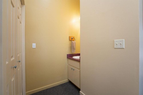 Falcons Nest (Upstairs) - 3BR/3BA Home - image 15