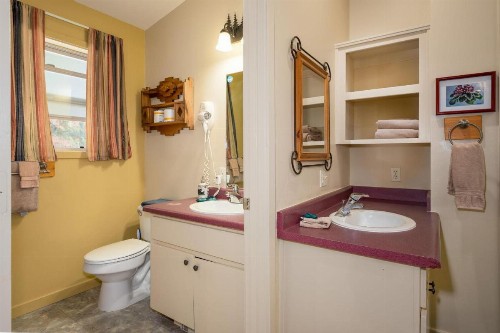 Falcons Nest (Upstairs) - 3BR/3BA Home - image 22