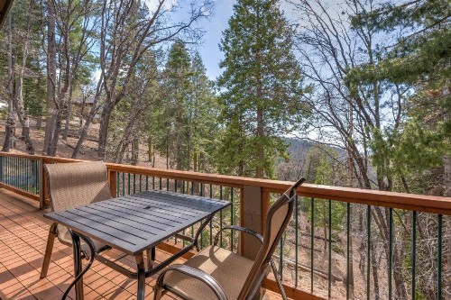 Falcons Nest (Upstairs) - 3BR/3BA Home - image 26