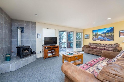 Falcons Nest (Downstairs) - 3BR/3BA Home - image 10