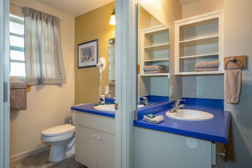 Falcons Nest (Downstairs) - 3BR/3BA Home - image 3