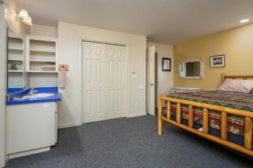 Falcons Nest (Downstairs) - 3BR/3BA Home - image 8