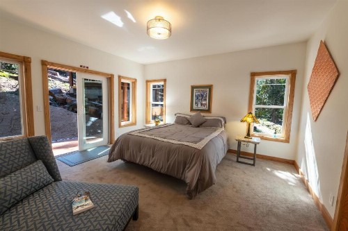 A Blue Sky Lodge - image 10