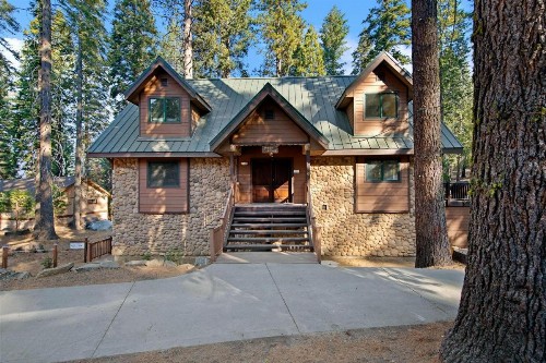 Oso Lodge W-Hot Tub and Ev Charger - image 4