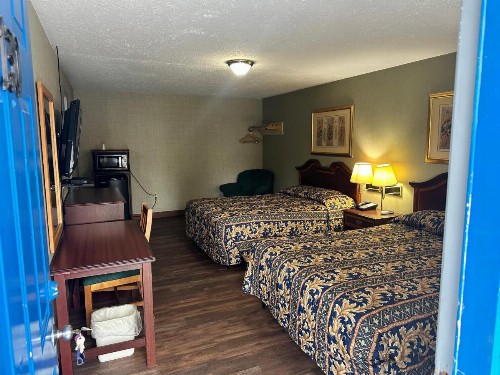 Westgate Motel - image 21