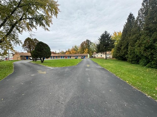 Westgate Motel - image 33