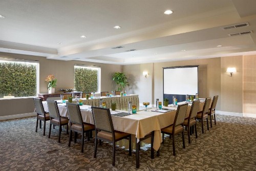 Napa Valley Lodge - image 3