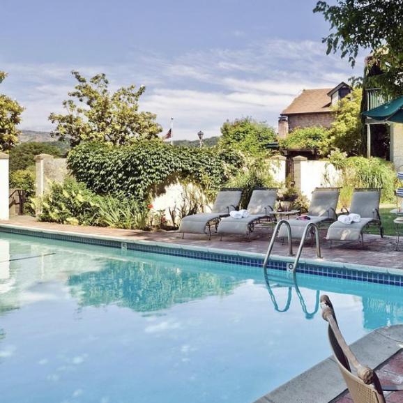 Maison Fleurie A Four Sisters Inn - image 2