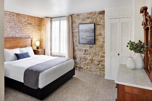 Maison Fleurie A Four Sisters Inn - image 4