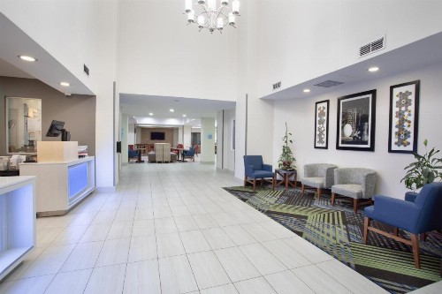 Holiday Inn Express Yreka-Shasta Area an IHG Hotel - image 23