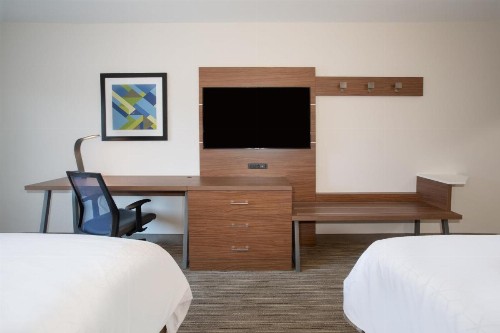 Holiday Inn Express Yreka-Shasta Area an IHG Hotel - image 30