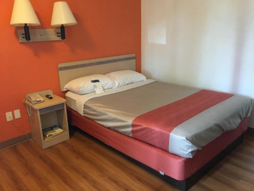 Motel 6-Yreka CA - image 14