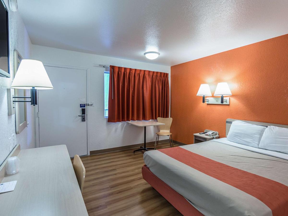 Motel 6-Yreka CA - image 2