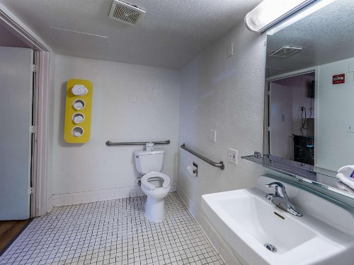 Motel 6-Yreka CA - image 30